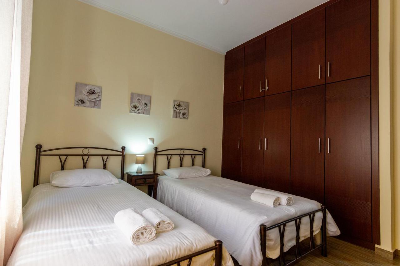 Katerina & Elia'S Family House Apartment เลโอนีดีออน ภายนอก รูปภาพ